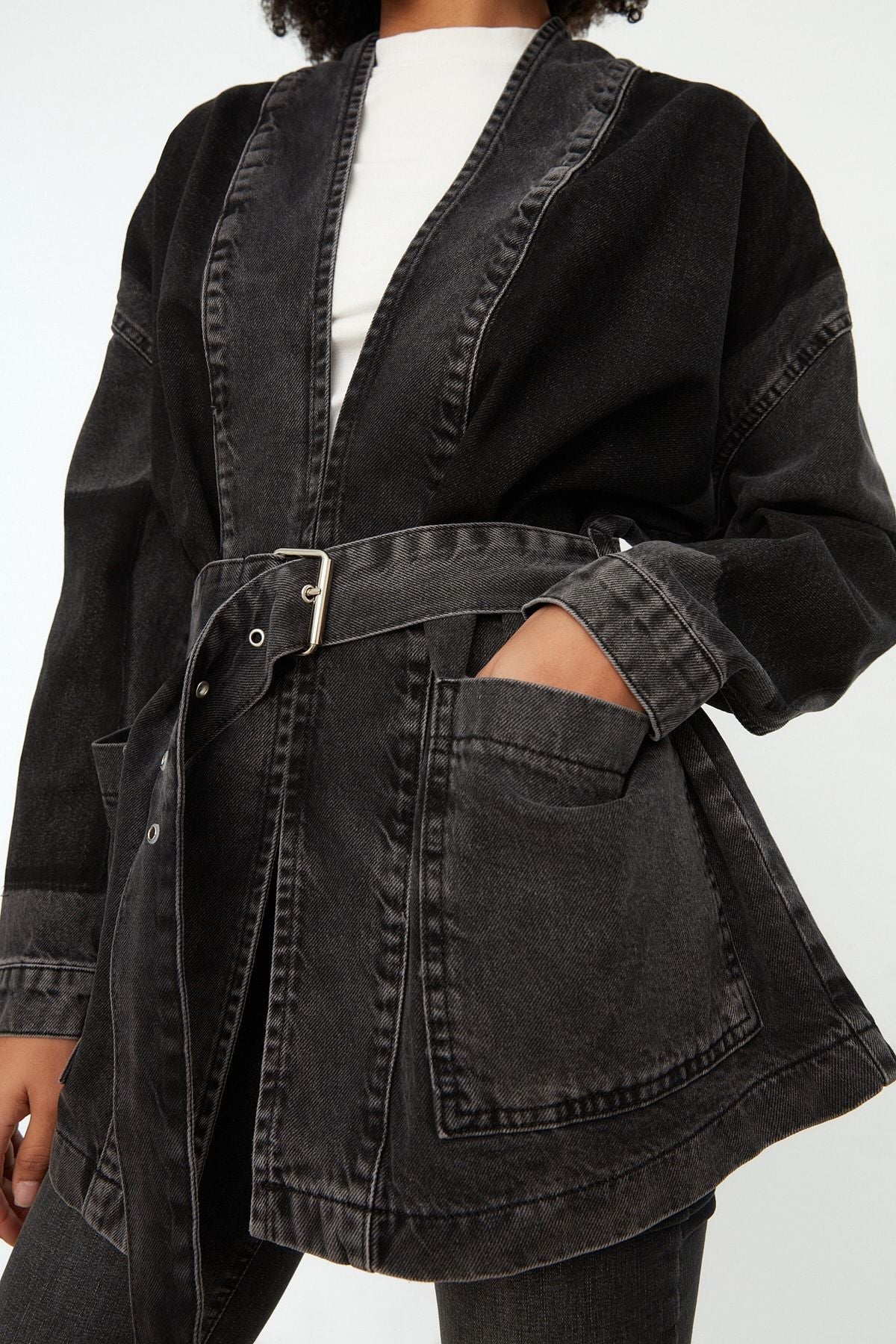 Anthracite Color Block Belted Oversize Denim Jacket TWOSS21CE0186